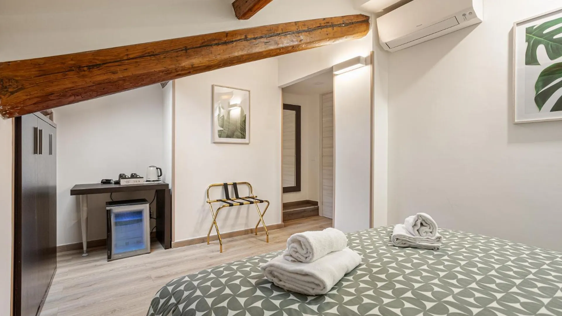 Vatican Vittoria Suites - Vatican Museums Rom Gasthof
